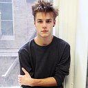 ���� Maksim 22, ��������, 24 ���� - ��������� 25 ������ 2025 � ������ ���� ����������