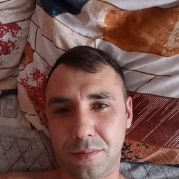 Artem, 38, 