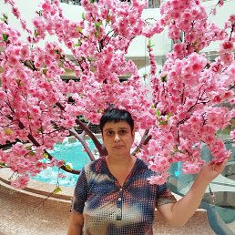 Viktoria, 39, 