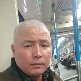 Nurik, 42, 