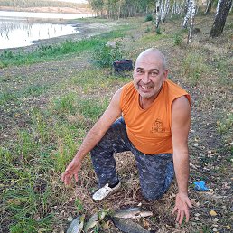 Nik, 54, 