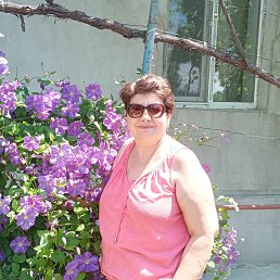 Galina, 58, 