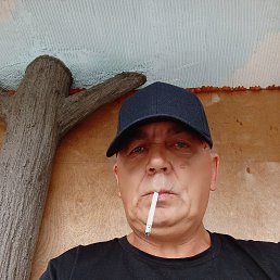 ������, 53 ����, ��������