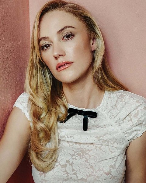 ����� ����� ��� Wonderland Magazine