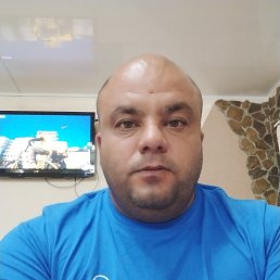 Roman, 40 , 