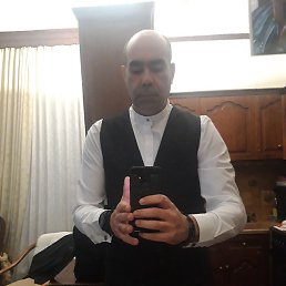 Makis, , 44 