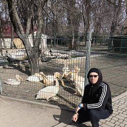 Yuri, 34, 