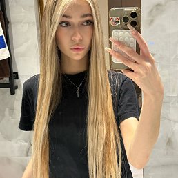 Даша, 18 лет, Санкт-Петербург Даша, 18 лет, Санкт-Петербург