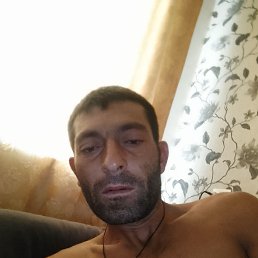 Akob Safoyan, 38, 