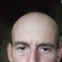 dmitri, 44, 