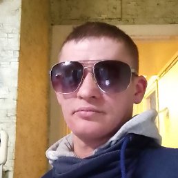 ������, ������, 32 ����