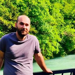 Kosta, 29, 