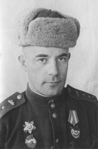 Яковлев Александр Алексеевич.Командир танковой роты 26-й гвардейской танковой бригады 2-го ...