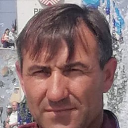 Sergiu, 47, 