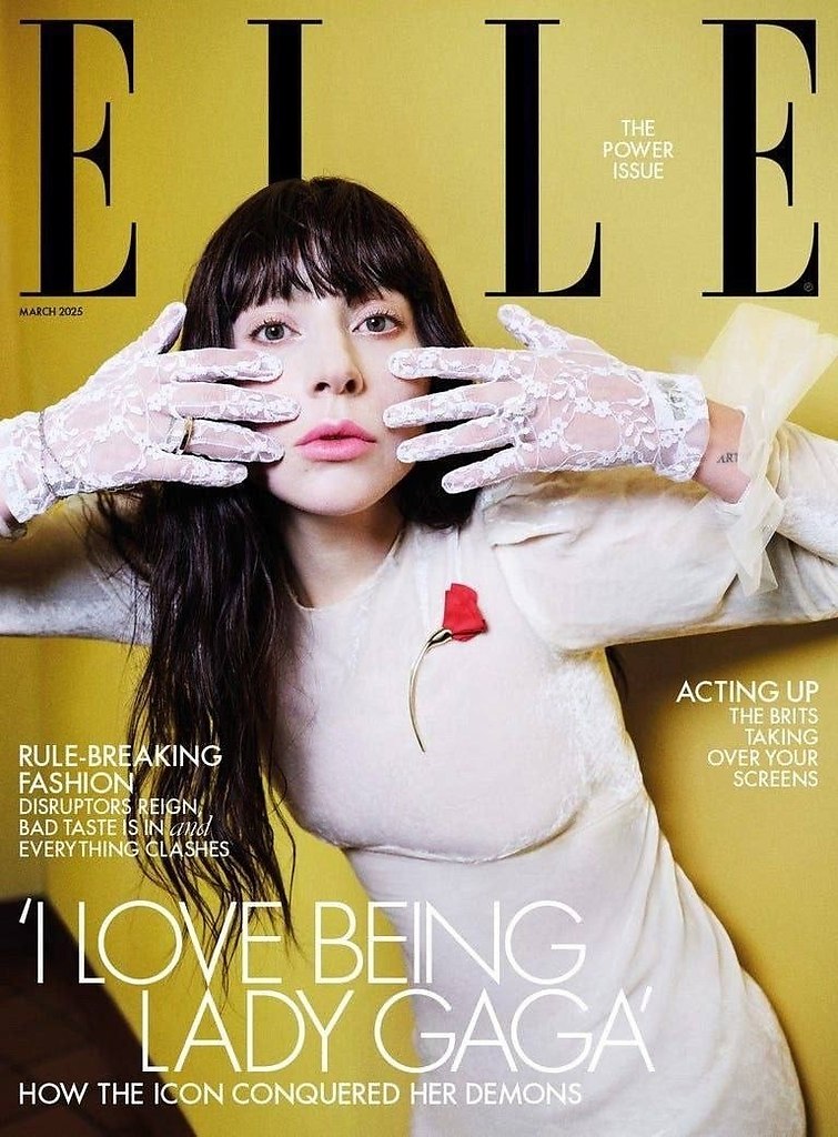      ELLE.  ?