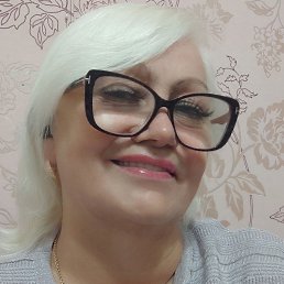 Vera, 60, 