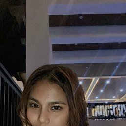 Selene, 29, 