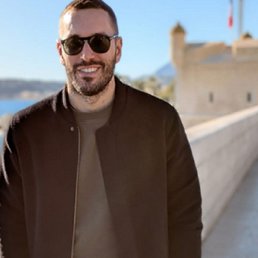 ������, 37 ���, �������