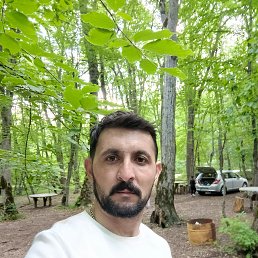 Edik, 33, 