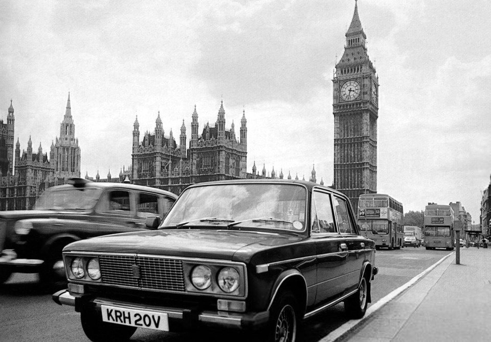    ,  1970- 