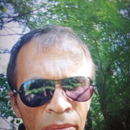 ���������, 52 ����, ������-��-����