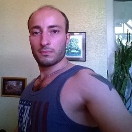 ROMAN, 37, 