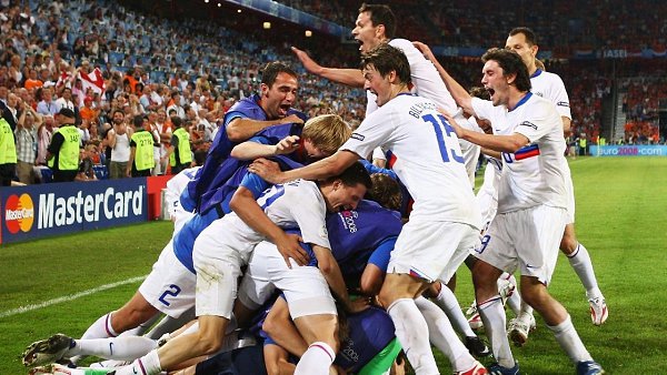 2000-е: ЭПОХА ПЕРЕМЕН.Трагедия «Курска», зарождение реалити-шоу, технологический рывок, смена модных ... - 5