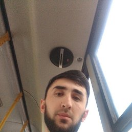 Dior, 24, -