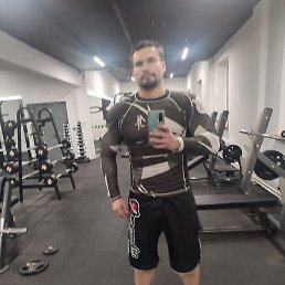 ����, ������, 32 ����