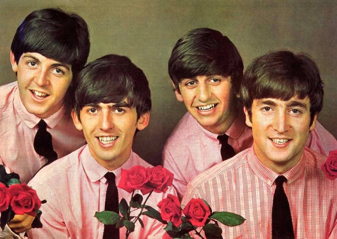 Cамыми важными женщинами в истории The Beatles всегда были поклонницы! Мы поздравляем замечательных ...