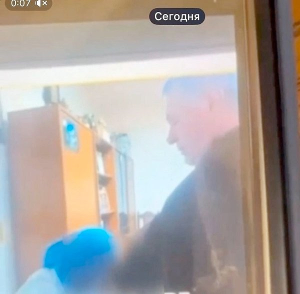 В Дагестане сексуальный скандал.Главный врач одной из больниц забыл отключить камеру после ... - 2