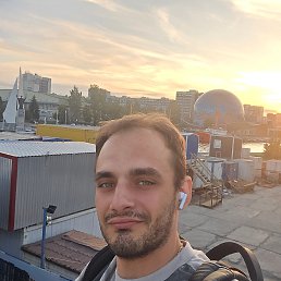 Alex, 33, 