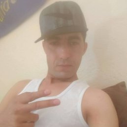 driss, 34, 