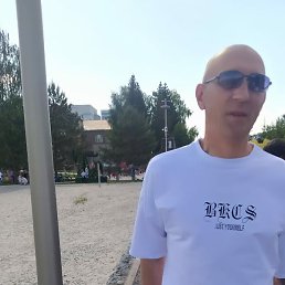 ����, �����������, 42 ����