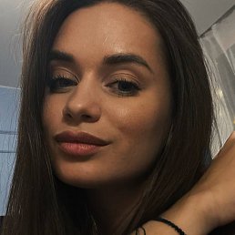 Viktoria, 25,  