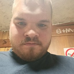 Robert, 27, 
