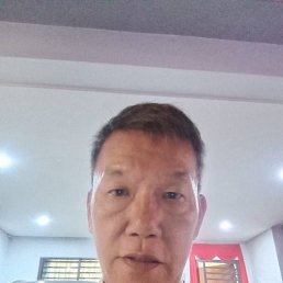 Bobby, 54, 
