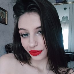 Leila, 20, 