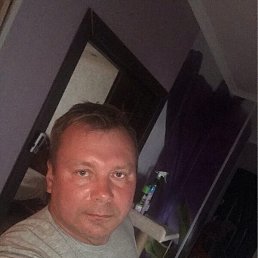 Vladi, 47, 