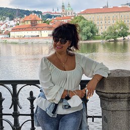 Ludmila, 60, 