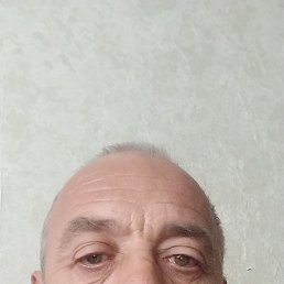 Garik, 52, 