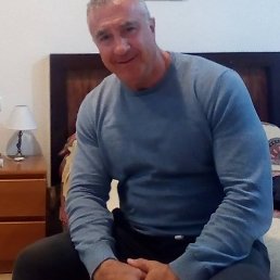 Thomas Charles, ������, 61 ���