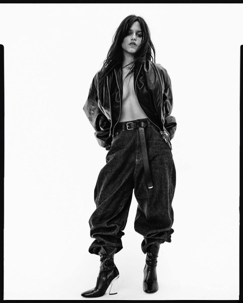    V Magazine - 4