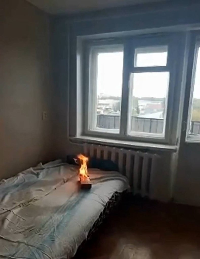 В Татарстане 19-летняя девушка устроила пожар в квартире ради ролика в TikTok.В одном из городов ... - 2