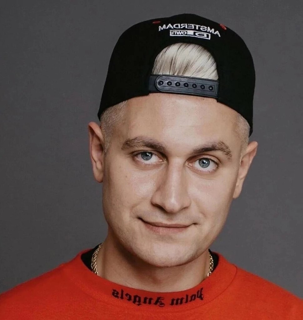 Давид Манукян, известный не только как талантливый артист, но и как человек с большим сердцем, ... - 3