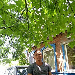 Shurik, 44, 