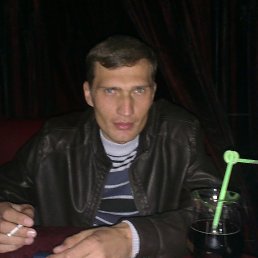 evgenii, 42, 