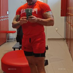 Tomasz, �������, 48 ���