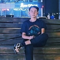 Ilnaz, 19, 