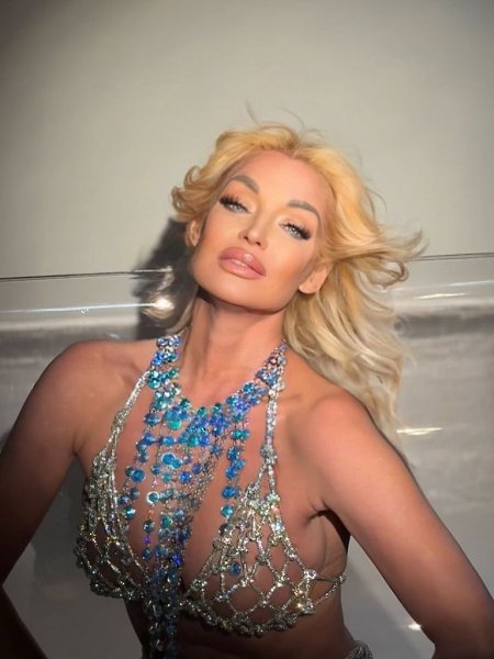 ��������� ��������� ������� ��� ���� FaceApp � �, �������, ������ ����� ������ ������ ���������. ... - 5